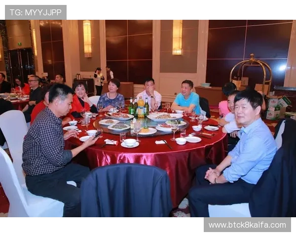 在真人BG平台中,与来自四方的玩家一起欢聚 在真人BG平台中,与来自四方的玩家一起欢聚